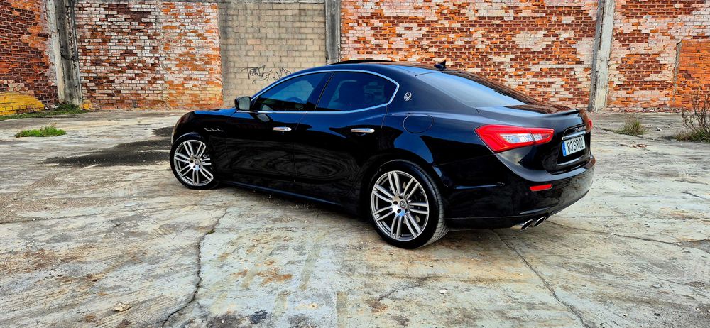 Maserati ghibli Nacional com livro de revisões