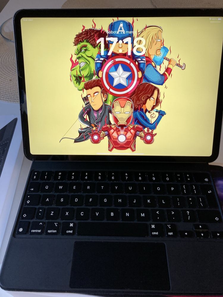Ipad PRO 11 2gen Wifi Cellular 128GB 2020 + klawiatura folio i mysz