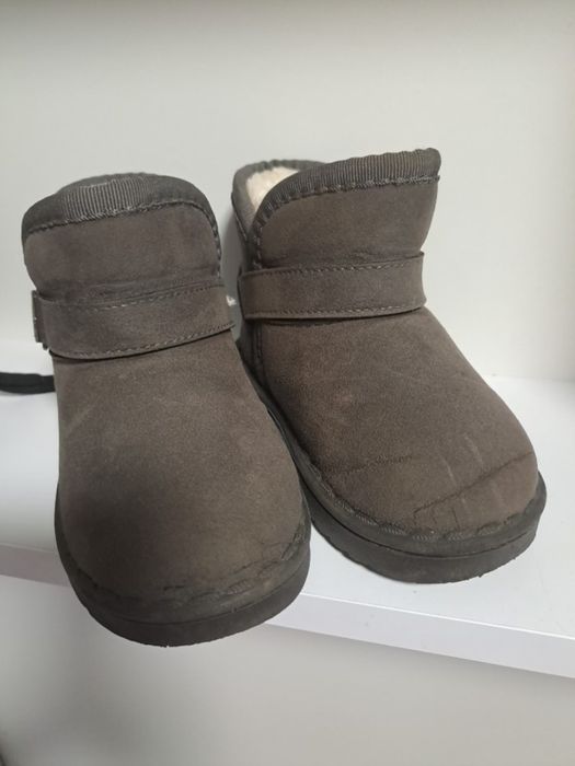 Зимові ботинки, демісезонні та уггі