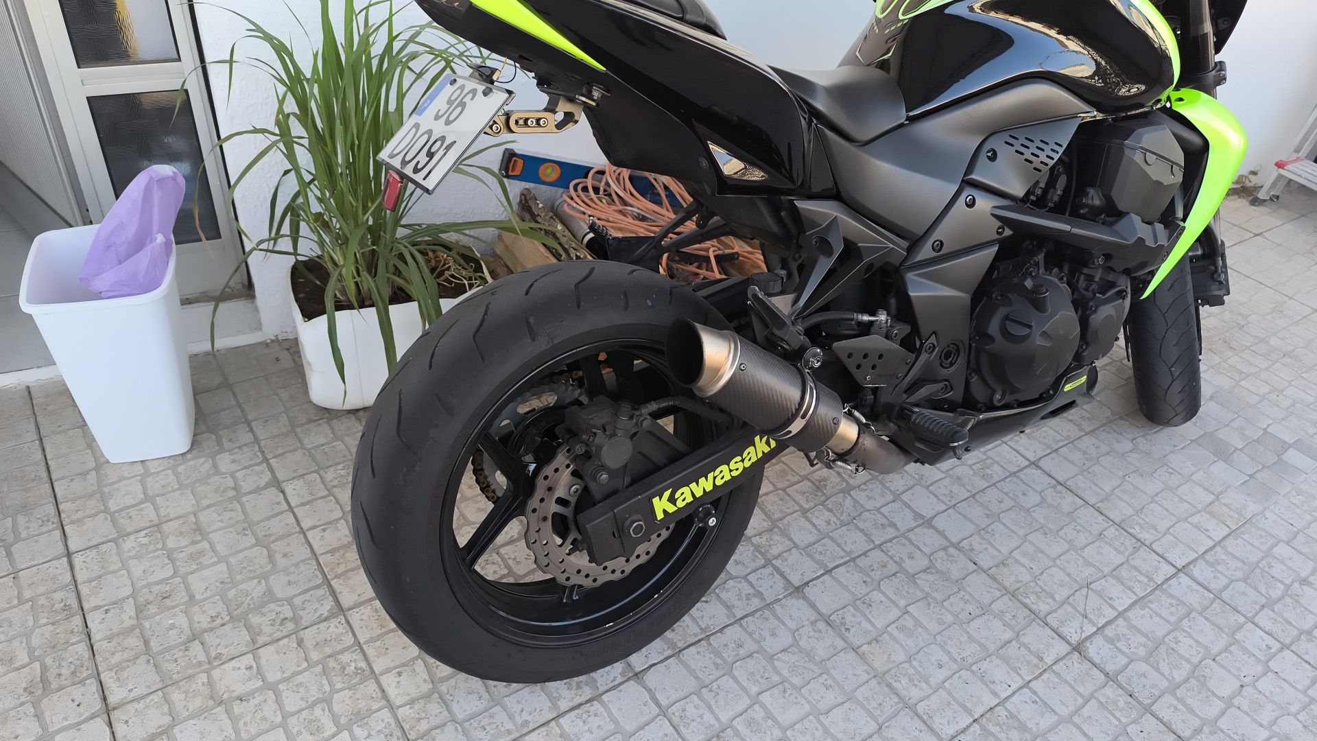 Kawasaki  z750...