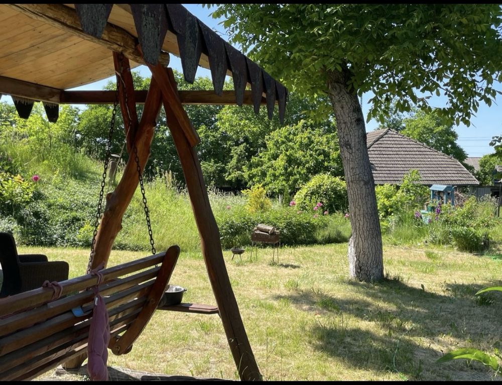Продаж будинку в селі Комарів