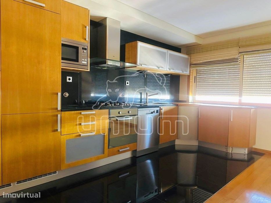 Apartamento T4 na Abelheira