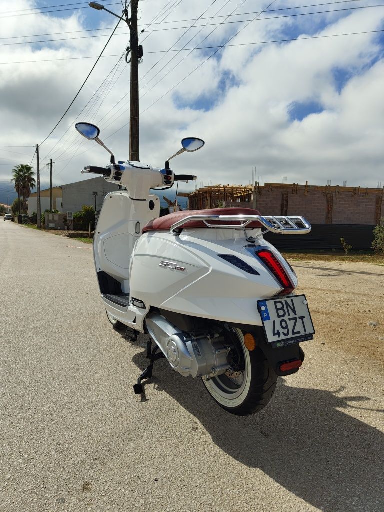 Vendo Morbidelli SC125RE 1300 km, com Garantia até 2027