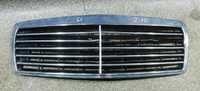 Mercedes E 210 2108880123 grill atrapa