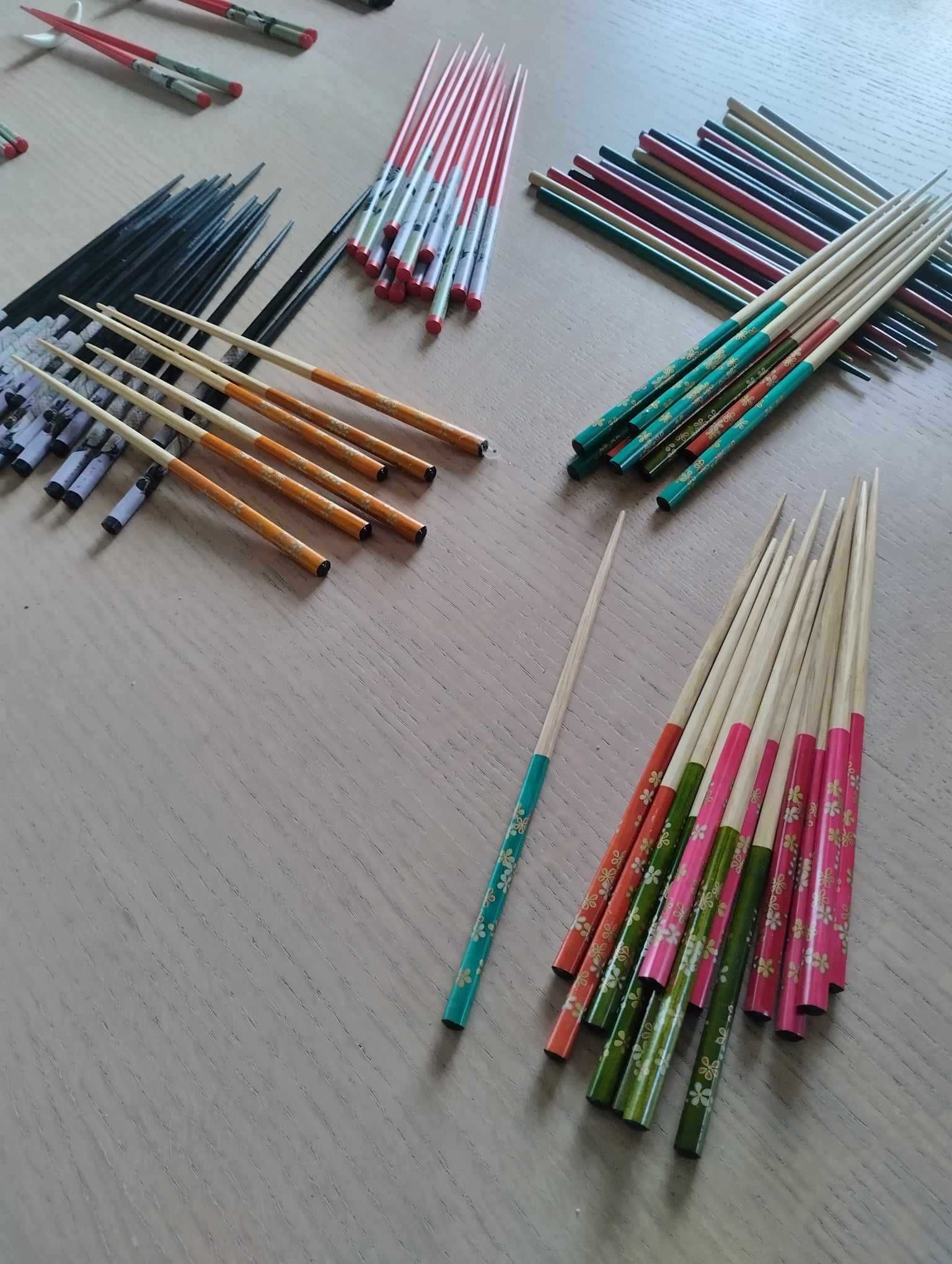 Conjunto de 53 pares de pauzinhos Japonesa.