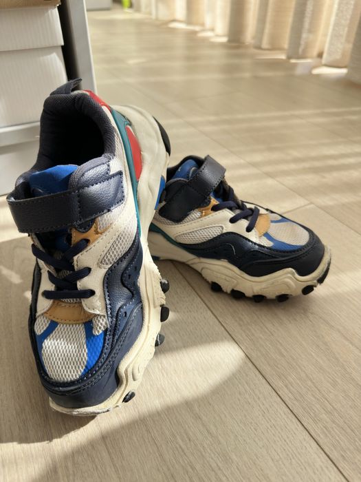 Дитячі кросовки Zara