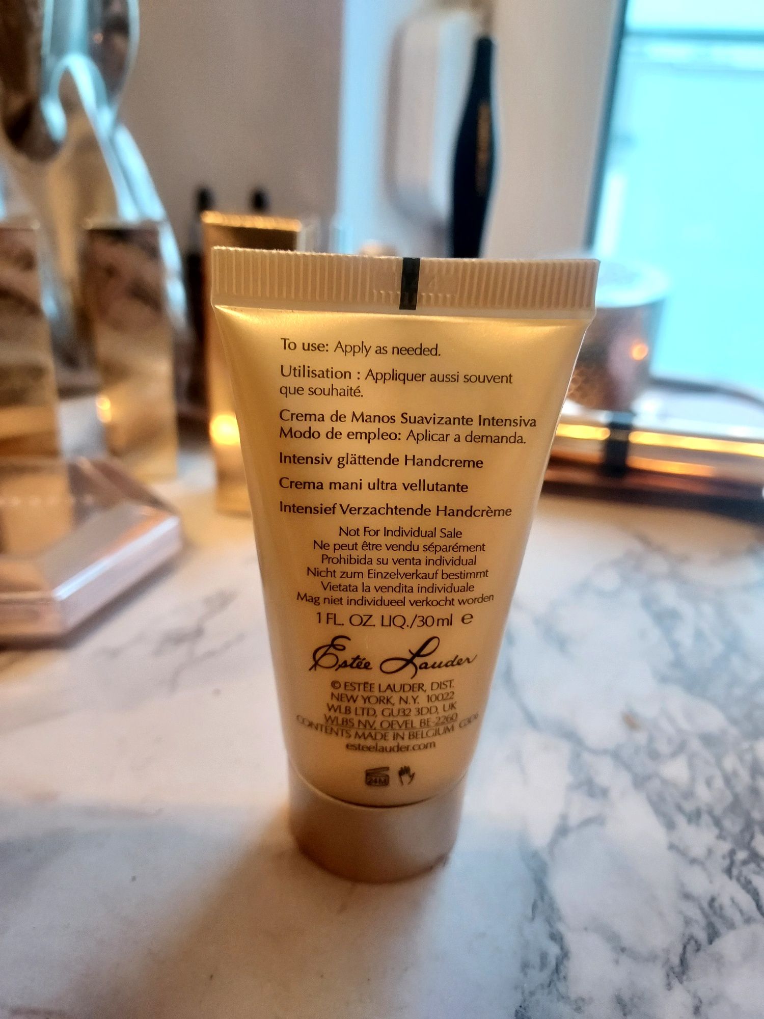 Estee Lauder Re-Nutriv Intense Smoothing hand