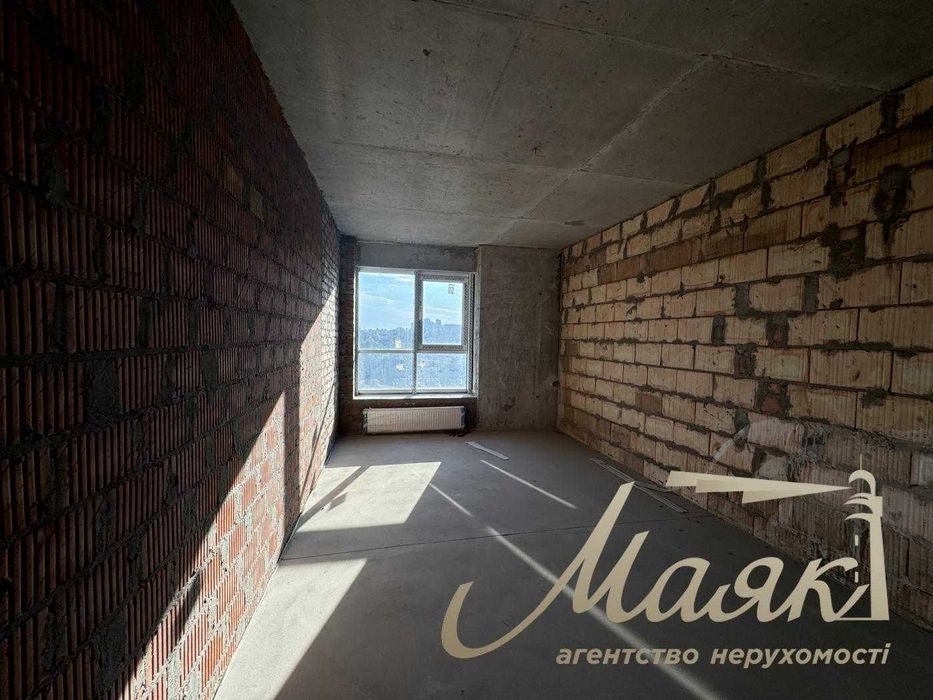 Продажа 2-к квартиры 72м2, ЖК Владимирский, Антоновича, Центр.