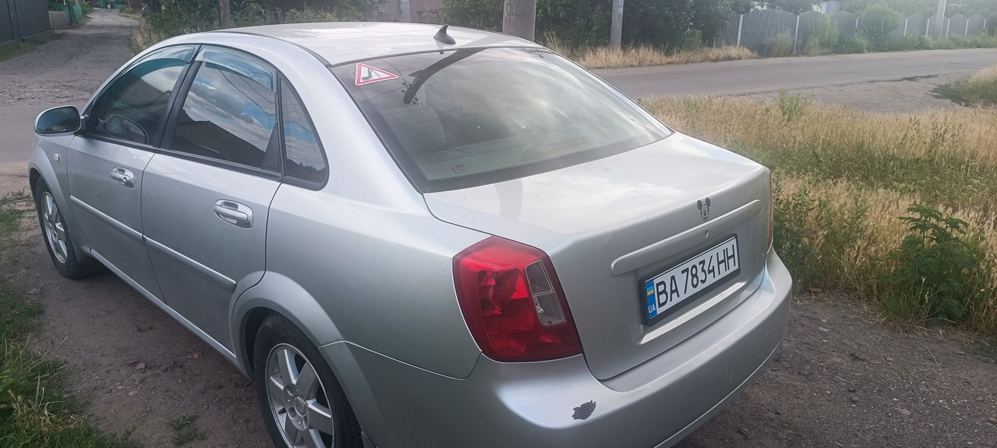 Продам Шевроле Лачеті