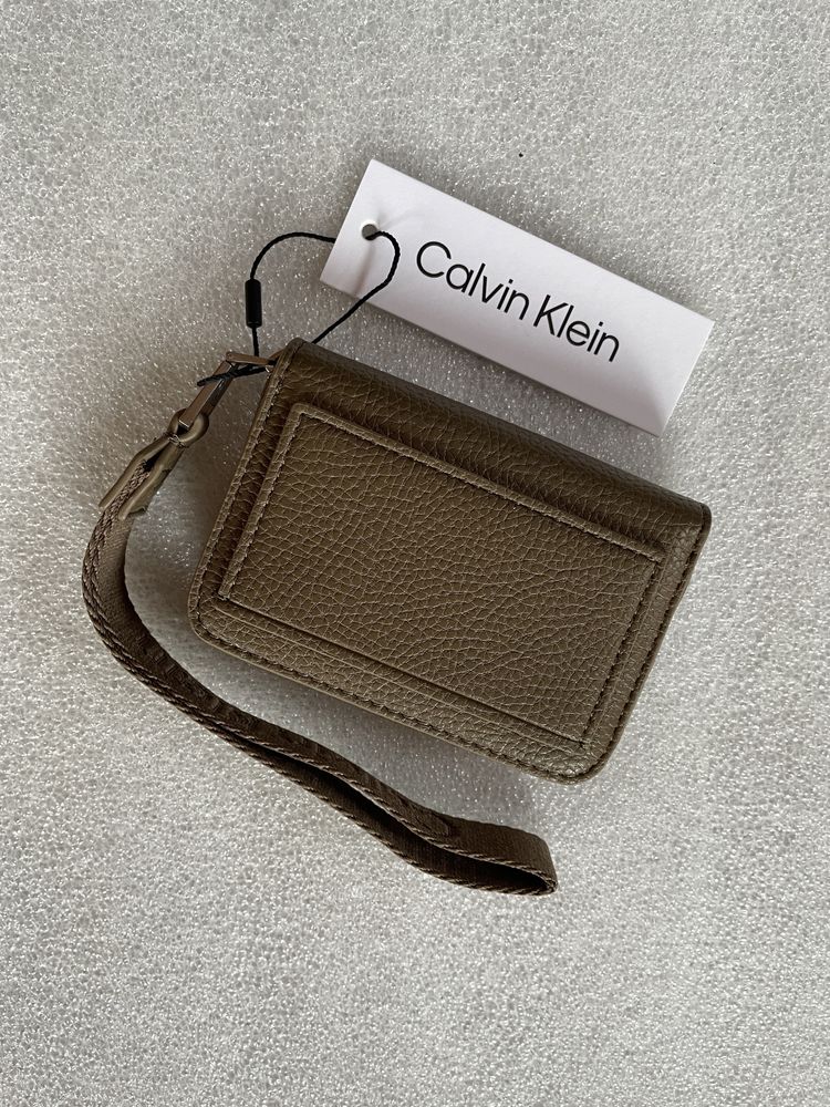 Новый кошелек calvin klein (ck all day kangaroo zip wallet) с америки