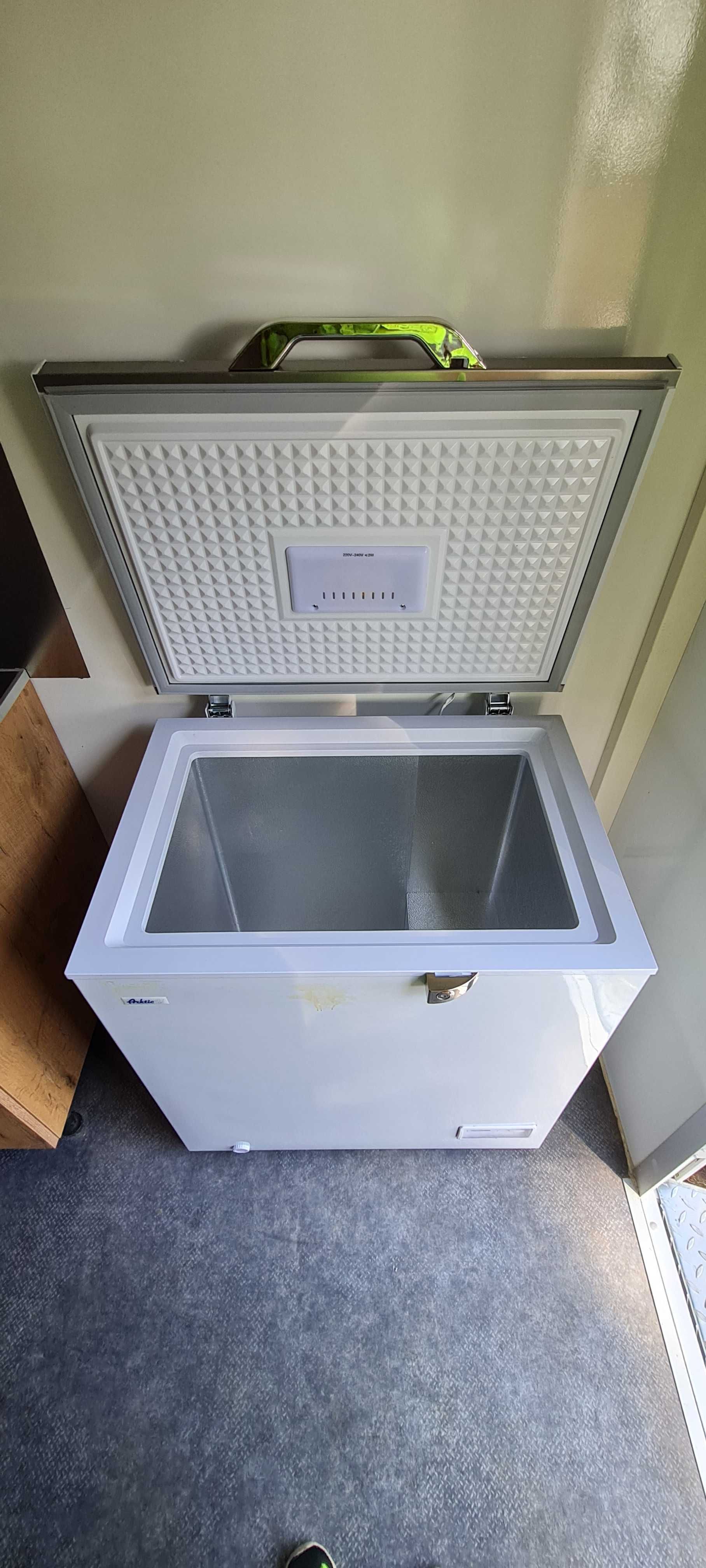 Zamrażarka skrzyniowa 140l, 754x608x845mm, HENDI, 235911