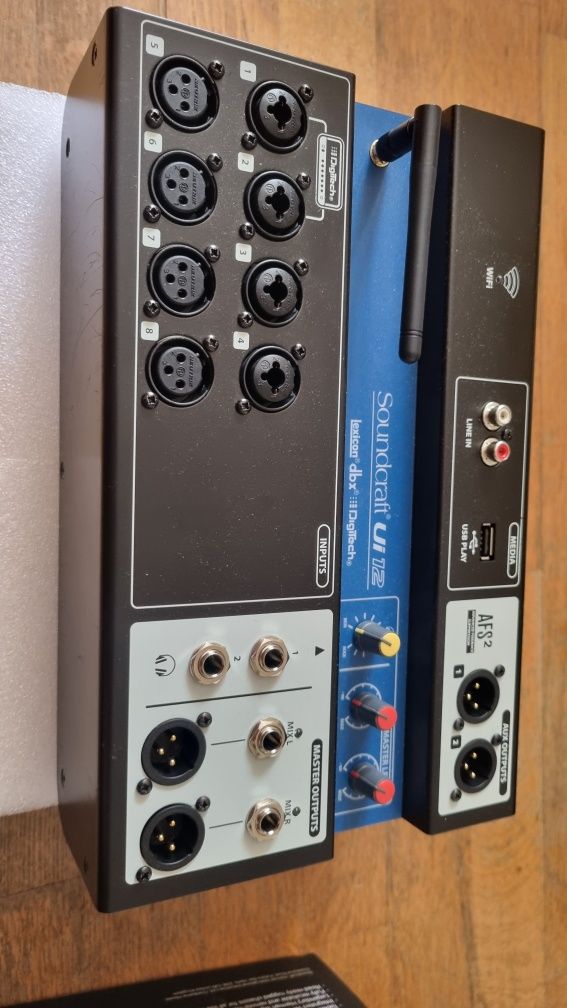 Soundcraft mikser audio cyfrowy ui12