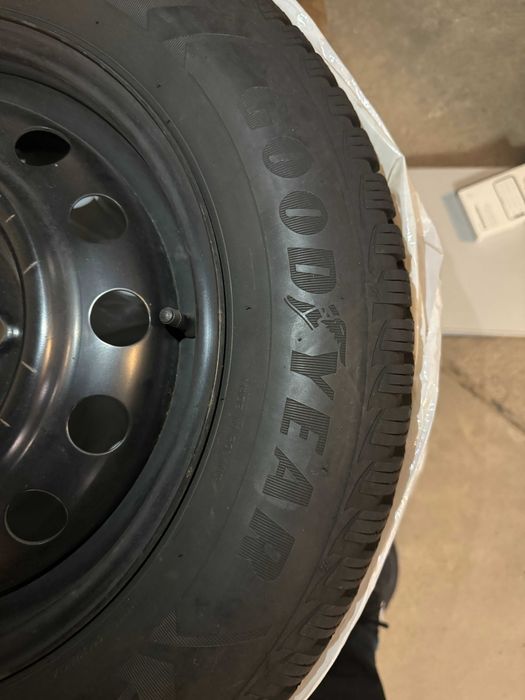 4 Koła z oponami 15" KIA / HYUNDAI