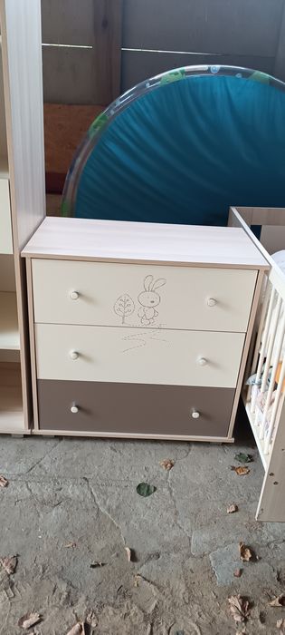 Meble dziecięce komplet