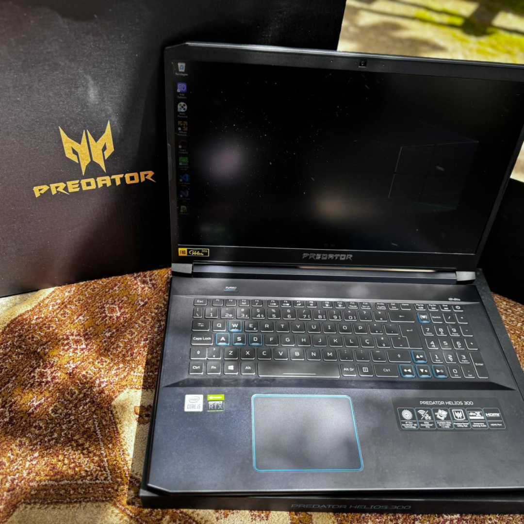 Portátil Acer Predator Helios 300