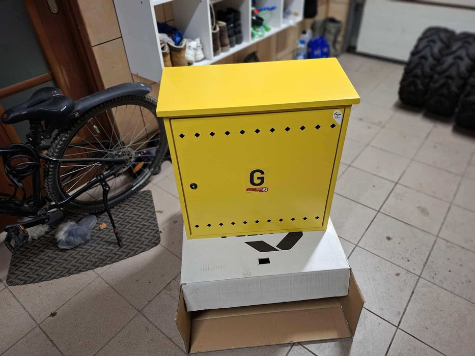 Skrzynka gazowa z możliwością umieszczenia reduktora i gazomierza.