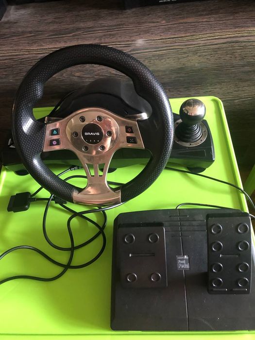 Игровой руль Bravis