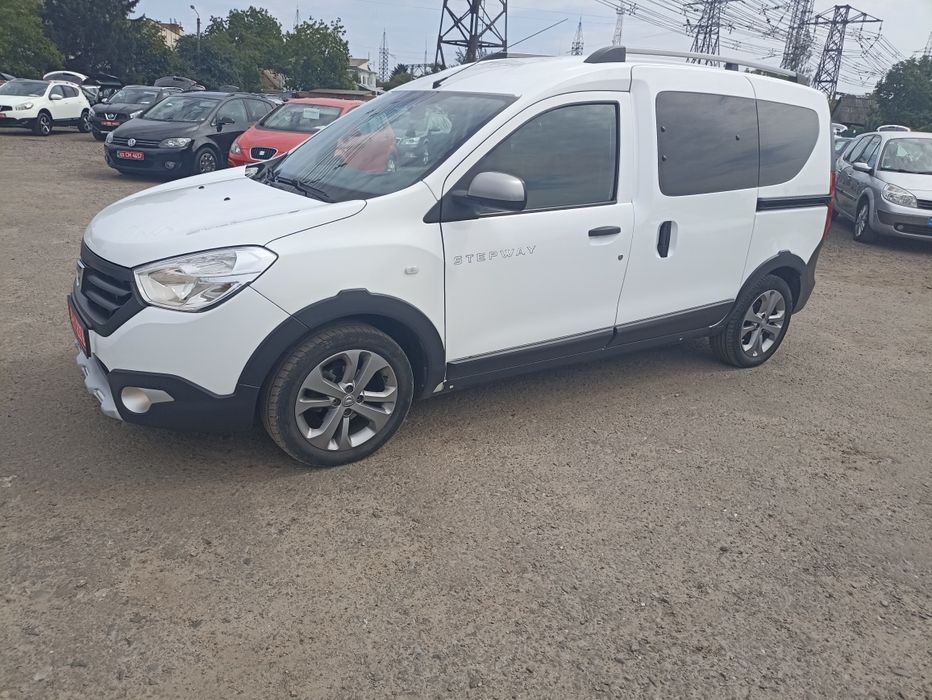 Dacia Dokker Stepvay 1.5 дизель 66 кВт 2015 р