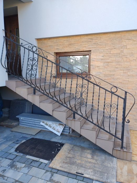 Sprzedam barierkę kutą