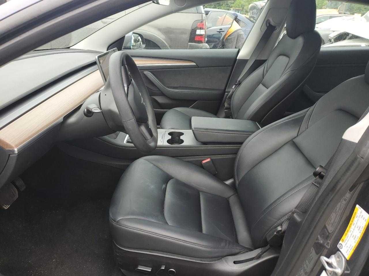 Tesla Model 3 2022 -