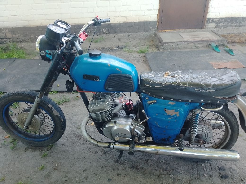 Продам мотоцикл іж юрітер