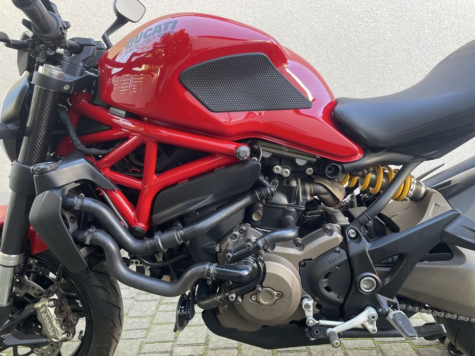 Ducati Monster 821