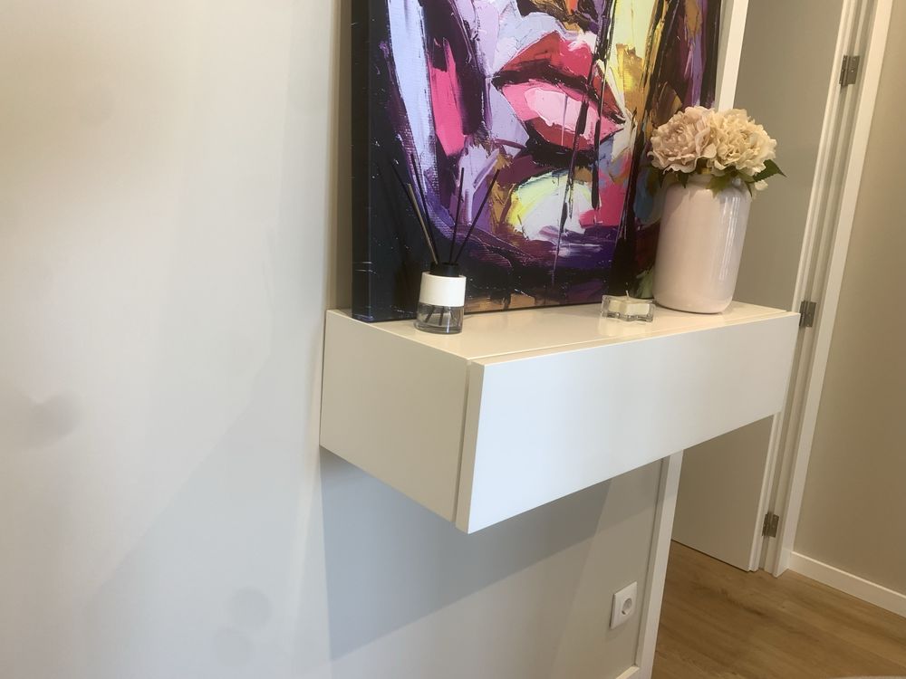 Movel suspenso lacado NOVO