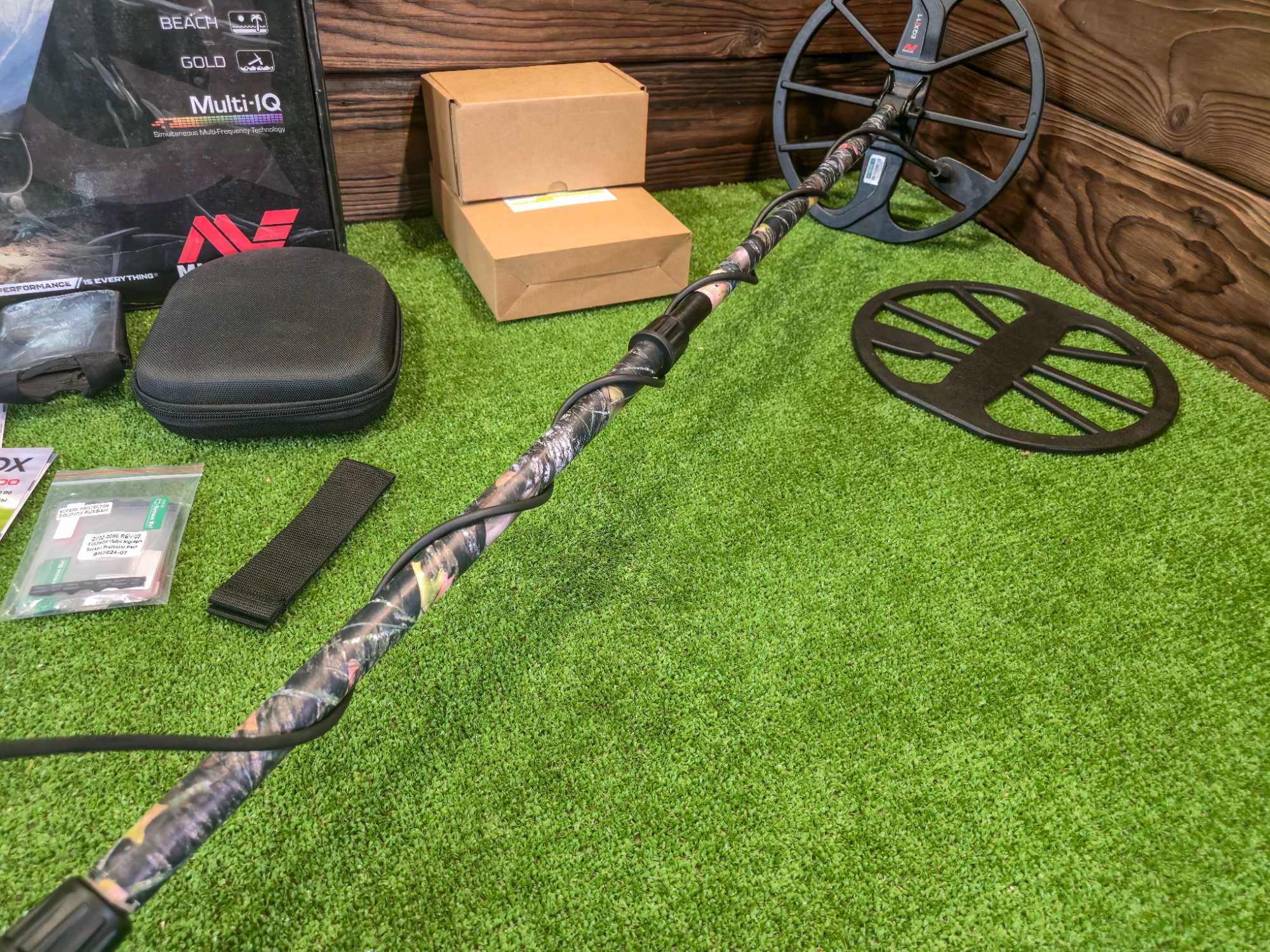Металошукач Minelab Equinox 800