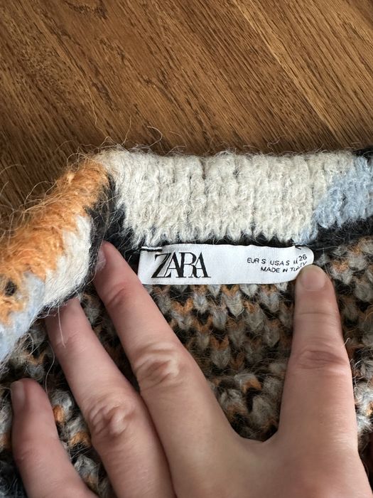 Теплий светр Zara