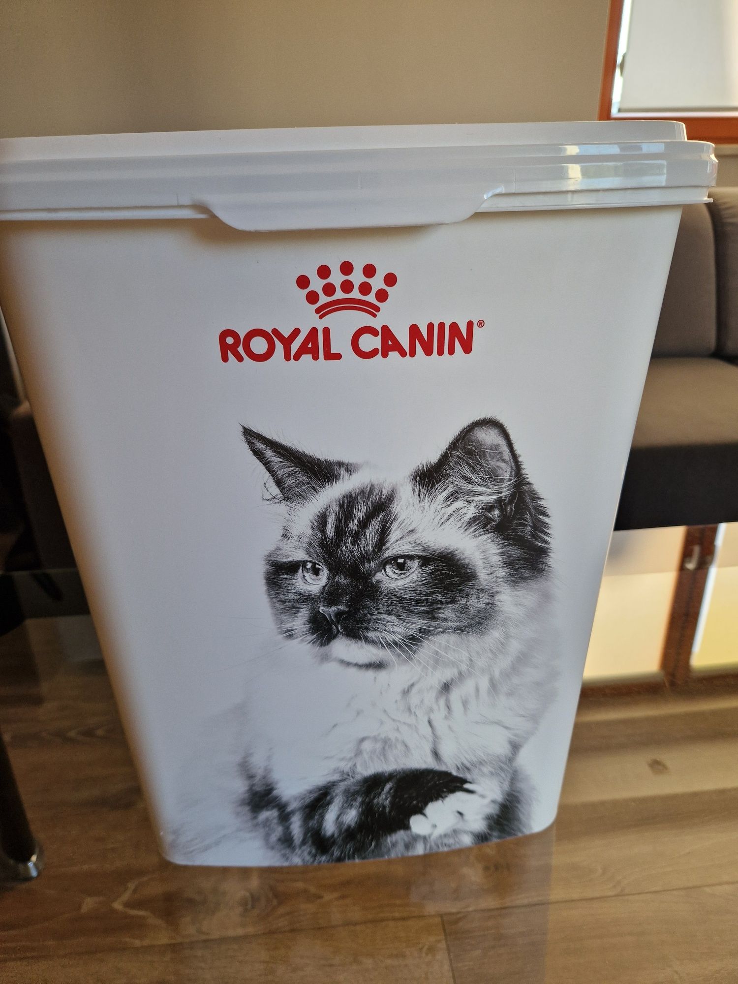 Wiadro pojemnik na karme 40 litrów royal canin kot