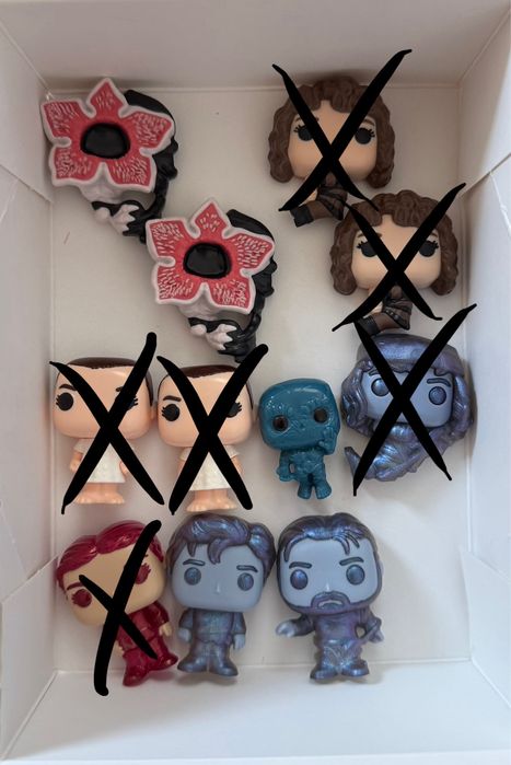 игрушки kinder joy stranger things, очень странные дела, дивні дива