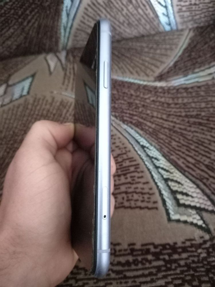 Продам iphone 11