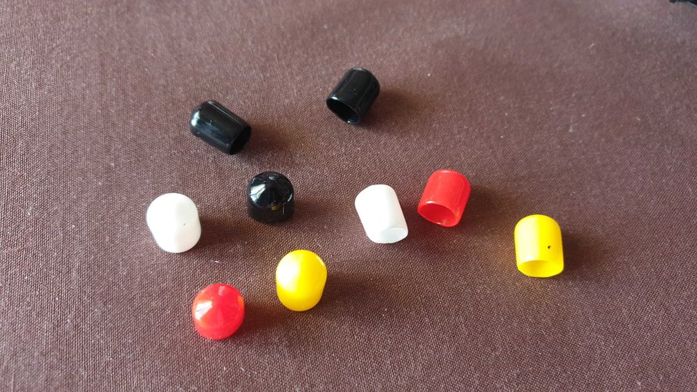 Защитный силиконовый колпачок на RCA разъем