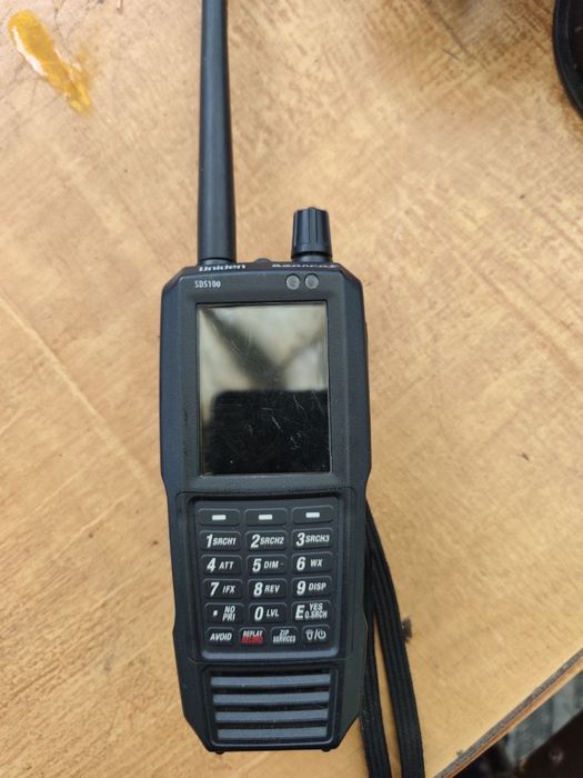 Сканувальний приймач Uniden Bearcat SDS100