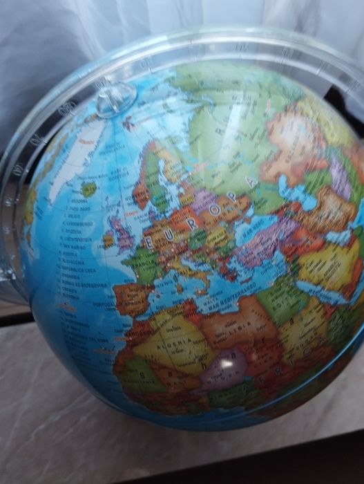 Новий глобус з пультом