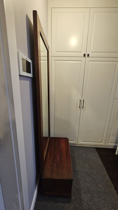 Tremo toaletka PRL vintage lustro kryształowe