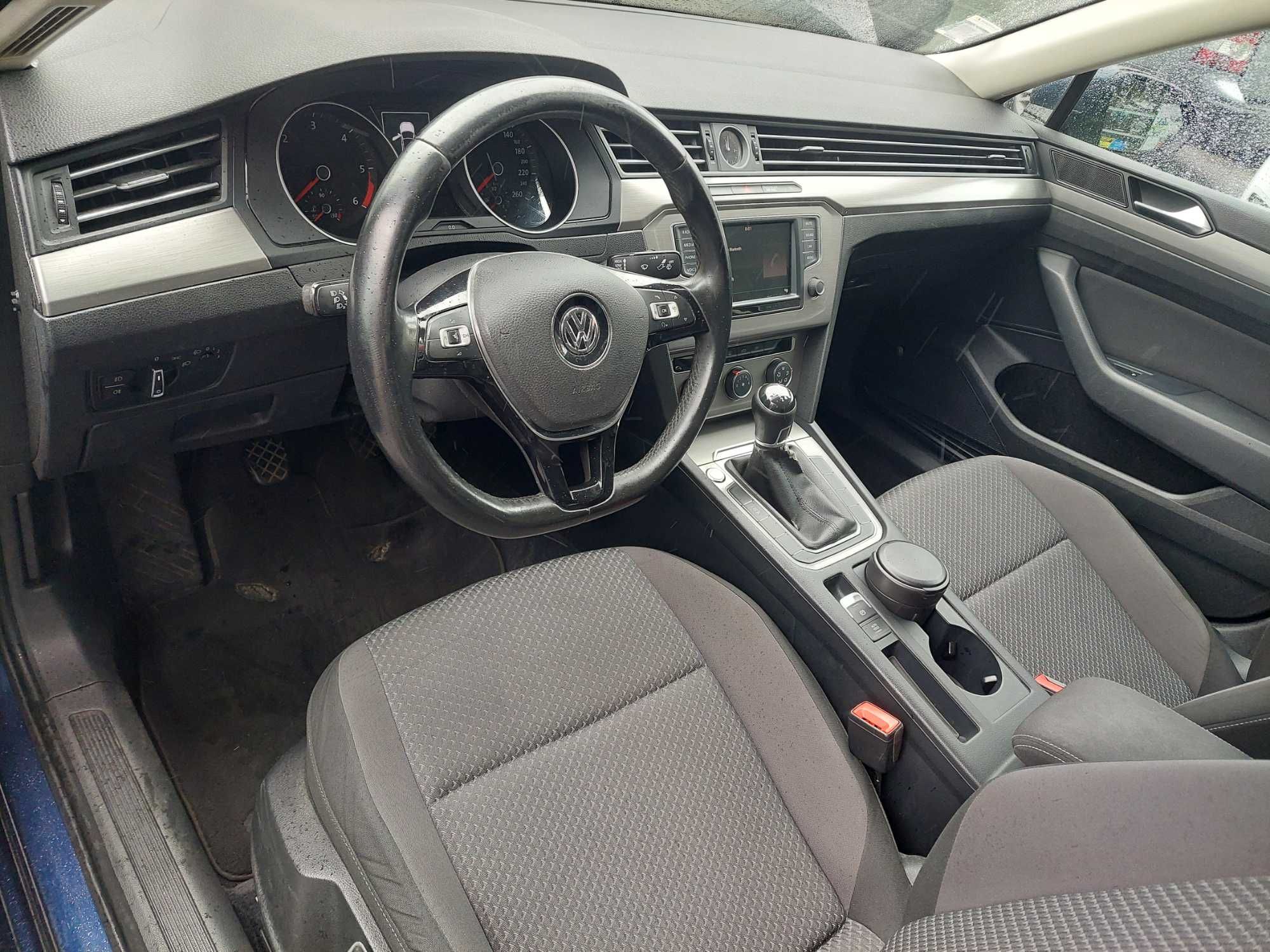 VW Passat B8 Sedan 1.6 TDI 120 cv 2015