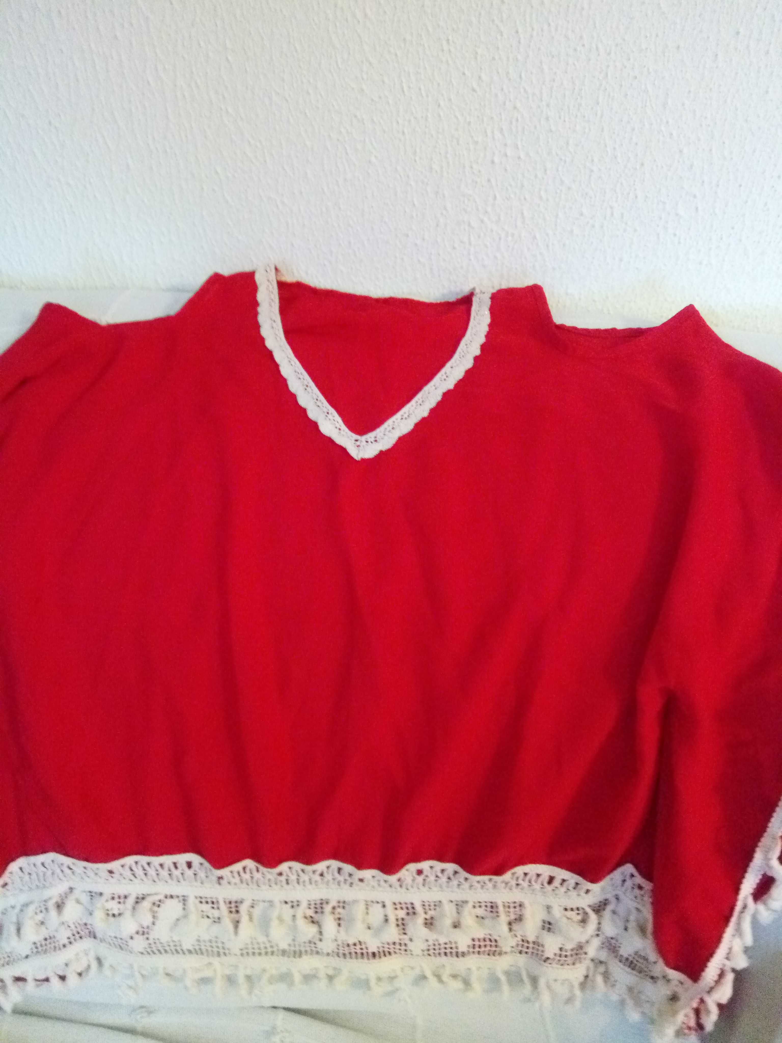 Blusa Vermelha com renda usada poucas vezes