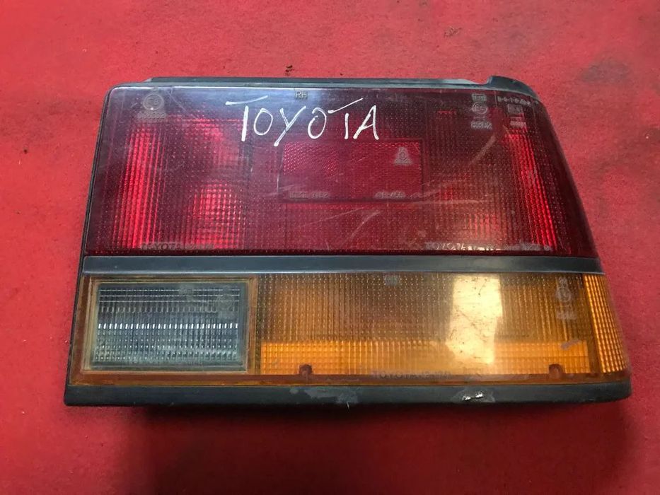 Farolim traseiro toyota