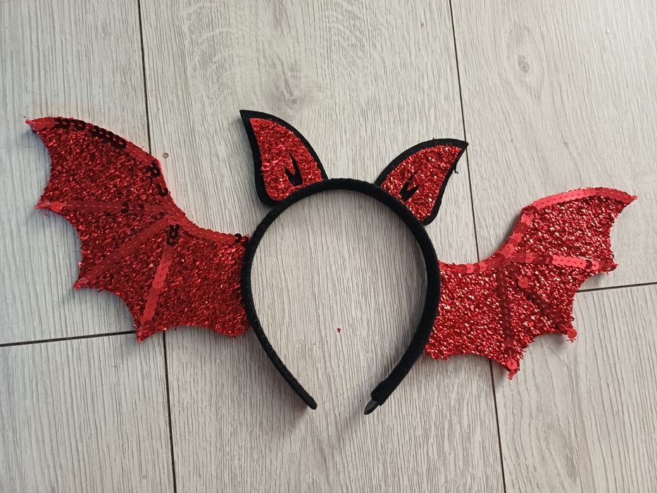 Opaska do włosów  nietoperz czerwono-czarna