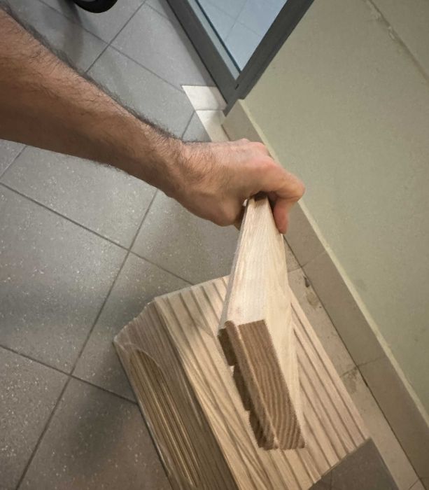 Nowy parkiet klepka jesion