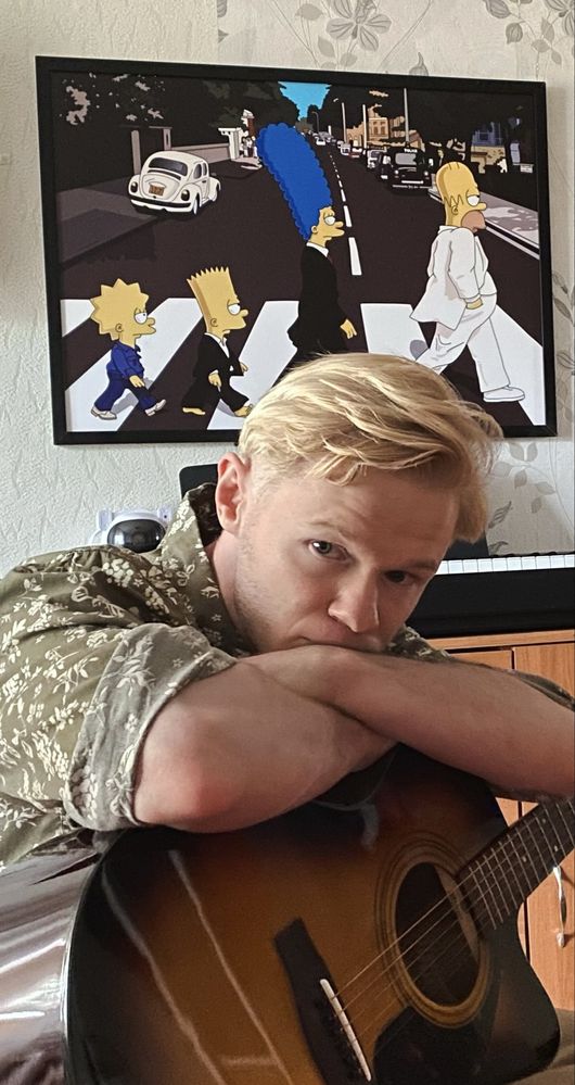Репетитор, уроки основ гри на акустичній гітарі
