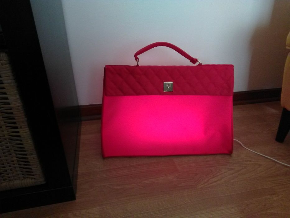Luz de presença / candeeiro decor vermelho - Formato mala NOVO PREÇO