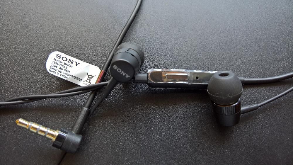 Auriculares/Earphones Sony MH750 Preto NOVOS