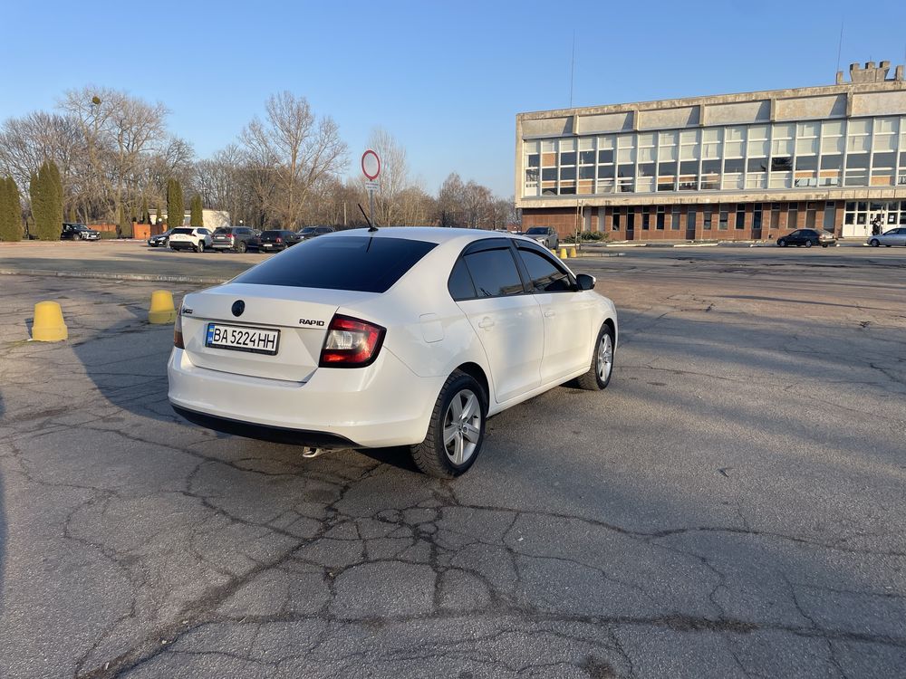 Skoda rapid 2018 рік