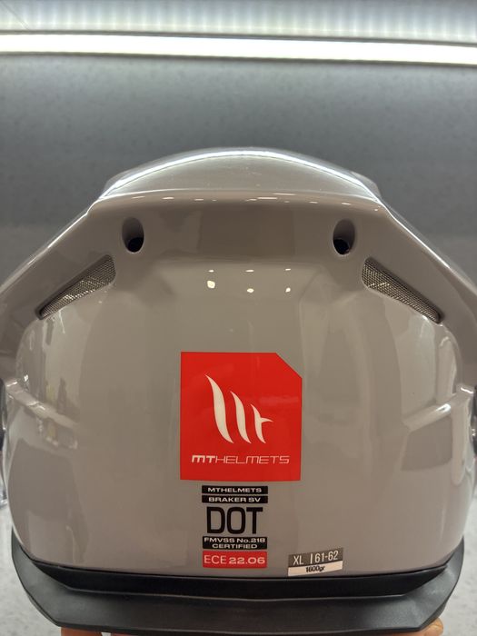 Продам шлем MT helmets braker sv