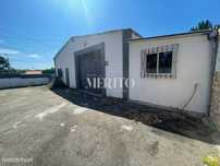 Armazém / Oficina Auto em São Félix da Marinha