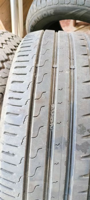 Pneus 215/55/17 como novos