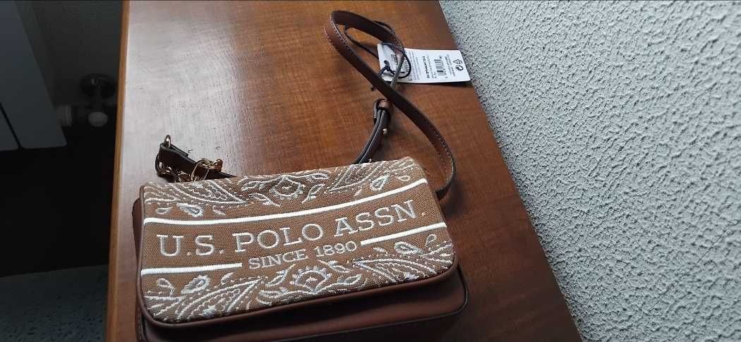 Mala da polo com etiqueta