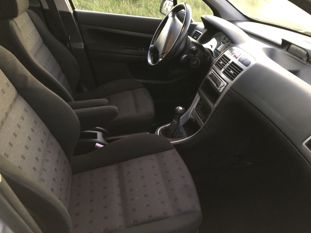 Peugeot 307 * 1.6hdi 90 koni * bogate wyposażenie z Niemiec